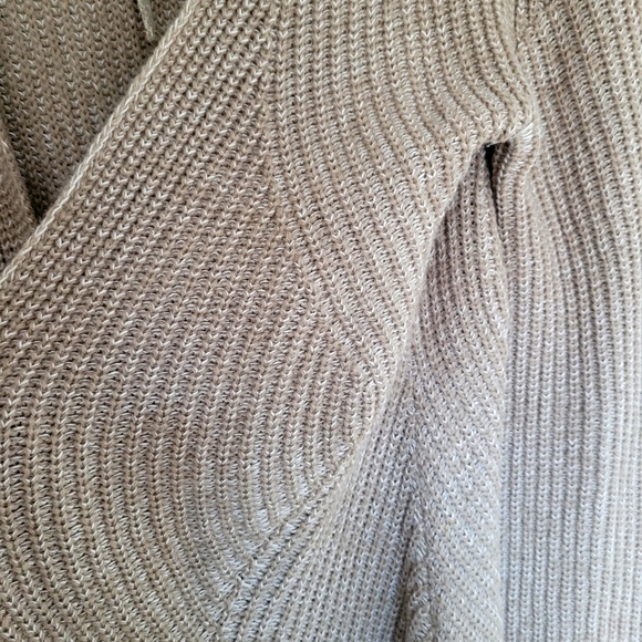 Emma Open Back Sweater Size L - Picture 9 of 11